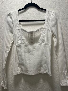 Free People White Ribbed Square-Neck Lace-Trim Long Sleeve Top

Only tried on